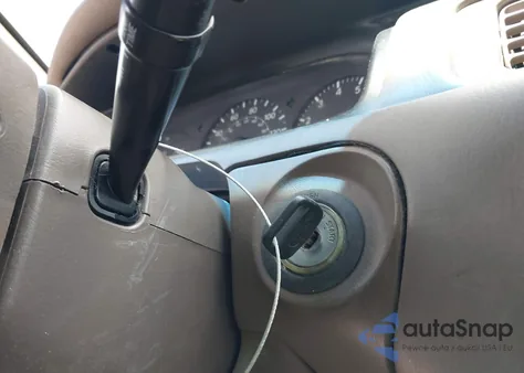 1999 Toyota Camry Le from USA, damaged, VIN 4T1BG22K2XU569199